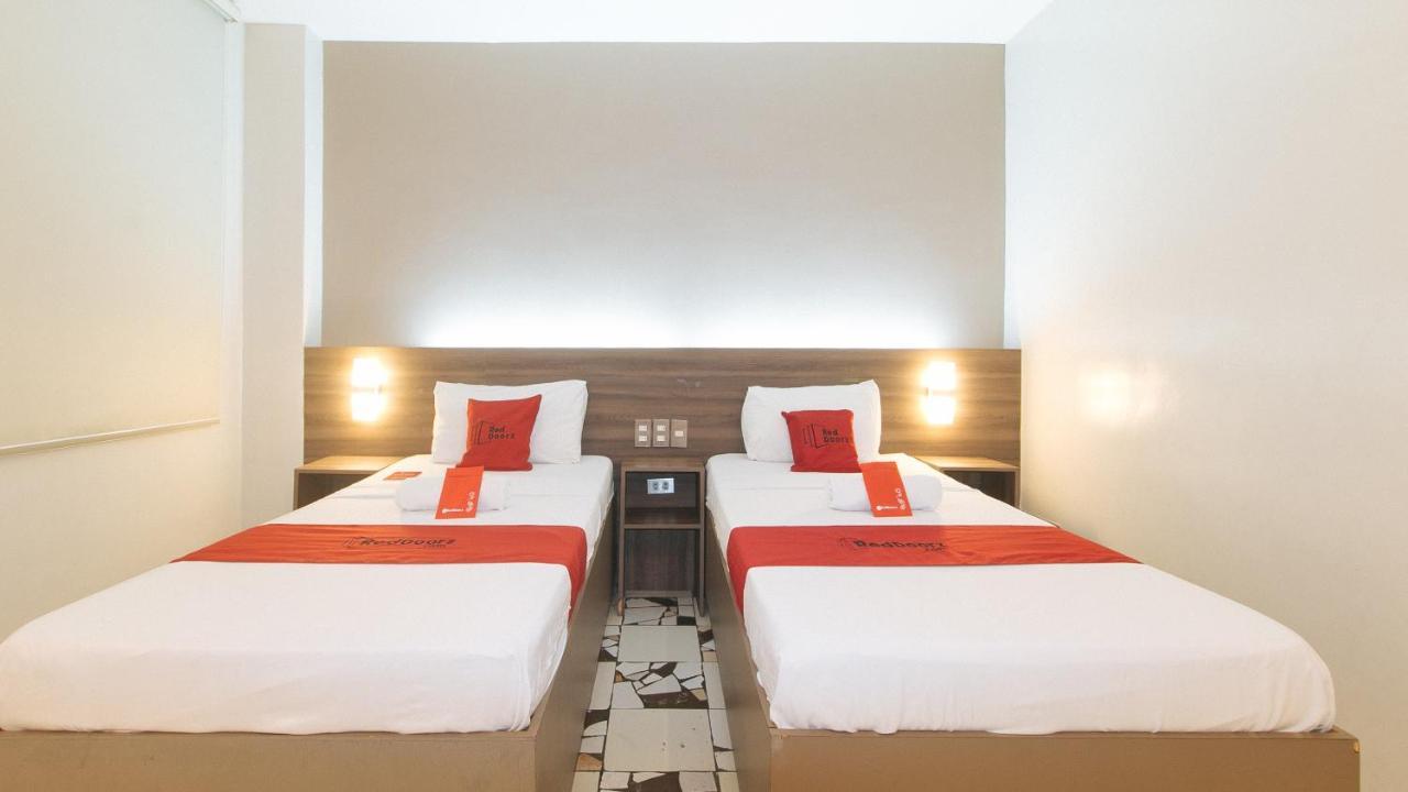 Reddoorz At V Plaza Hotel Manila Dış mekan fotoğraf
