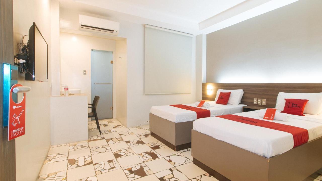 Reddoorz At V Plaza Hotel Manila Dış mekan fotoğraf