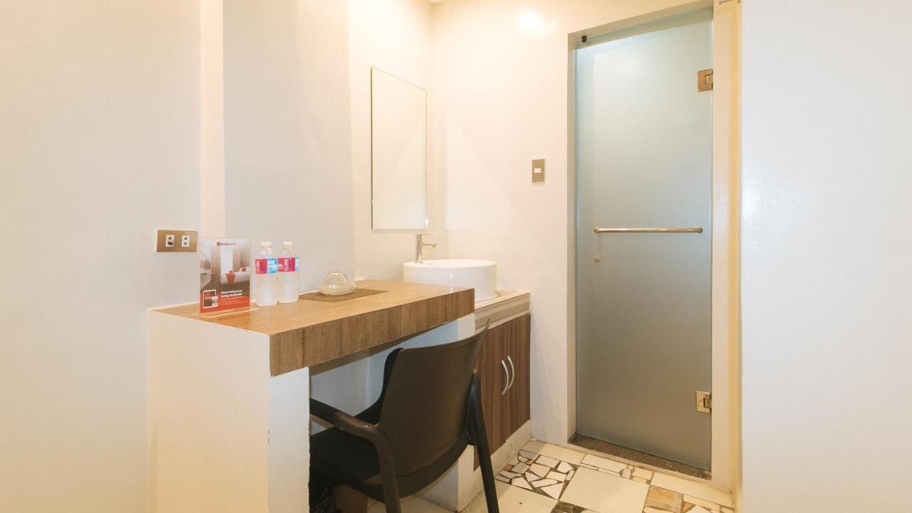 Reddoorz At V Plaza Hotel Manila Dış mekan fotoğraf